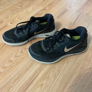 Nike Lunarglide 4 sneakers